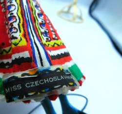2 internationals label a